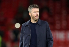 HLV Carrick nói thẳng lý do MU không thắng nổi 10 người của Spurs
