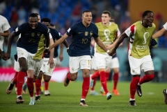 ĐT Pháp chính thức xóa bỏ 'lời nguyền đáng sợ' tại World Cup
