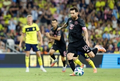 Messi 'nhảy chân sáo', Inter Miami thắng dễ đội Nam Mỹ