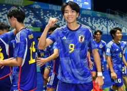 Báo Nhật Bản: 'Quả penalty kỳ diệu đã đưa chúng ta vào bán kết'