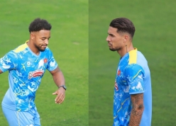 HLV Kim Sang Sik lên tiếng về việc dùng Son – Hên cùng lúc