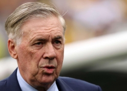 HLV Carlo Ancelotti báo tin không vui đến Barca