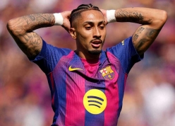 Raphinha chấn thương, Barca bất mãn với FIFA