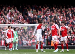 Thua trên sân nhà, Arsenal nguy cơ mất chức vô địch Ngoại hạng Anh