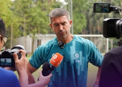 HLV Úc hé lộ chìa khóa giúp Hà Nội FC trở lại đường đua