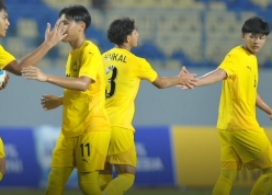 CĐV Malaysia đồng loạt gọi tên Việt Nam sau chiến thắng đậm trước Lào