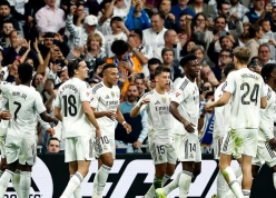 Real Madrid nhận cú sốc lớn trong cuộc đua vô địch với Barca