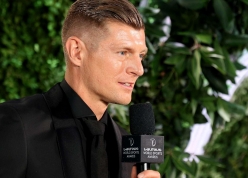 Toni Kroos bóc trần nội bộ hỗn loạn của Real Madrid