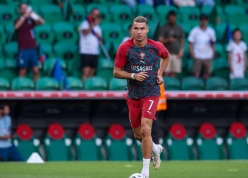 Rời tuyển Bồ Đào Nha, Ronaldo đối mặt án phạt chưa từng có