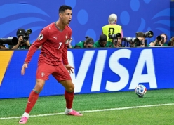 'Ronaldo lớn hơn cả tuyển Bồ Đào Nha về mặt thương hiệu'
