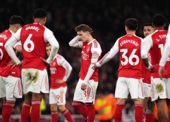 MU khiến Arsenal phải muối mặt ở Ngoại hạng Anh!