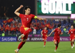 CĐV Đông Nam Á đồng loạt dậy sóng khi Đình Bắc trở thành Cầu thủ ấn tượng nhất châu lục