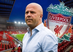 Arne Slot báo tin cực buồn đến Liverpool