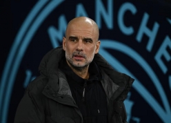 Vừa vào tứ kết, Man City lập tức nhận đòn giáng cực nặng