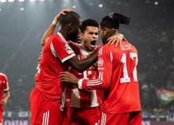Bayern nhận đòn giáng nặng dù đặt một chân vào tứ kết Champions League