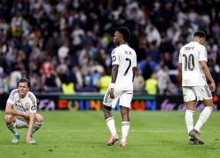 CĐV Real Madrid đồng loạt đòi bán 1 ngôi sao sau trận thua Bayern