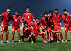 CĐV Lào: 'Người anh em Việt Nam hãy vô địch để báo thù cho chúng tôi'