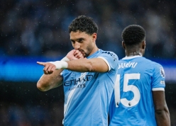Đánh bại Crystal Palace, Man City ép sát Arsenal trong cuộc đua vô địch
