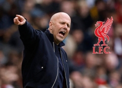 Arne Slot cay đắng thốt lên khi Liverpool sụp đổ trước Aston Villa