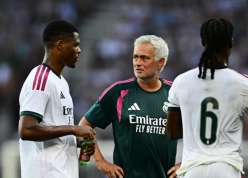 Loạt tân binh ra mắt, Real Madrid đánh rơi chiến thắng trong trận cầu 4 sao
