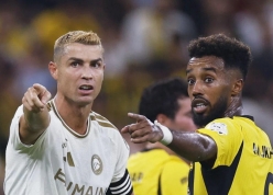 Ronaldo gây tranh cãi trong ngày Al Nassr đứt mạch toàn thắng
