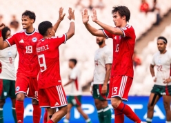 CĐV Singapore bất ngờ nhắc tên Việt Nam khi có 3 điểm đầu tiên ở FIFA ASEAN Cup