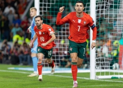 Chủ tịch LĐBĐ lên tiếng, Ronaldo nhận cú hích mới cho kỷ lục 1000 bàn thắng