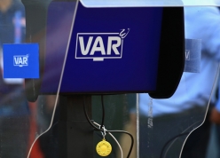CHÍNH THỨC: Ngoại hạng Anh tung thay đổi lớn với VAR trước mùa giải 2026/27