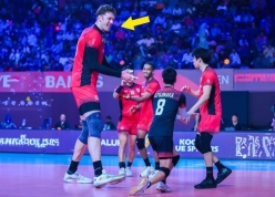 Khổng lồ bóng chuyền cao 2m18 nói lời giã từ với bóng chuyền chuyên nghiệp