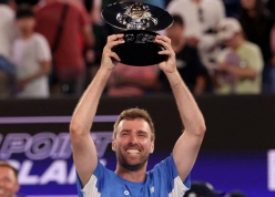 Tay vợt nghiệp dư hạ gọn Jannik Sinner, ẵm 1 triệu đô la tiền thưởng