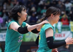 CLB của Thanh Thúy thua ngược ở giải bóng chuyền VĐQG Nhật Bản