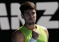 Alcaraz năm thứ 3 liên tiếp lọt tứ kết Australian Open