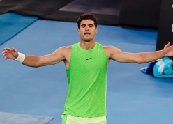 Alcaraz nói thẳng bí quyết ngược dòng hạ Zverev ở bán kết Australian Open