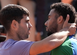 Alcaraz đối đầu Fils ở chung kết Qatar Open 2026