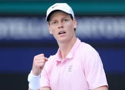 Sinner 'diệt gọn' Tiafoe, thẳng tiến bán kết Miami Open