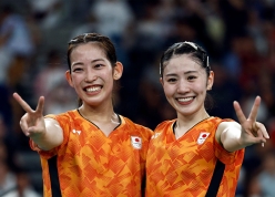 Chấn thương nặng ở Ciputra Hanoi, cựu số 2 thế giới dùng tiếng Việt nói lời gan ruột