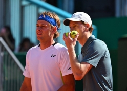 Sinner bỏ rơi đồng đội ở Monte Carlo Masters 2026