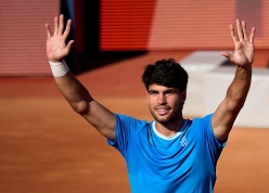 Carlos Alcaraz ra quân Barcelona Open 2026 thuận lợi