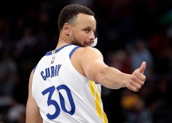 Curry đẳng cấp, Golden State Warriors áp sát vòng play-off NBA 2025-2026