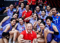 Bóng chuyền nữ Việt Nam đón chuyên gia nước ngoài