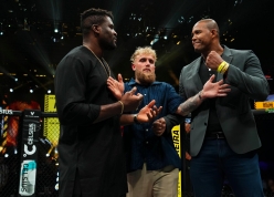 Francis Ngannou: 'Tôi muốn tát vào mặt Jake Paul'