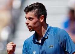 Xuất hiện tay vợt bị 'Tào Tháo đuổi' ở Roland Garros 2026