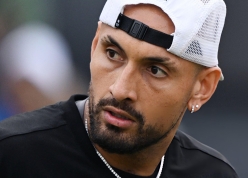 'Trai hư' Nick Kyrgios tái xuất rực rỡ, thắng trận sân cỏ đầu tiên kể từ 2022