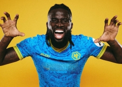 Truyền thông thế giới đồng loạt phản ứng khi CĐV Việt Nam xúc phạm sao Ngoại hạng Anh