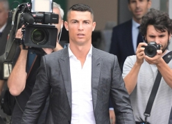 Tiếp quản CLB mới, Ronaldo lập tức làm nên lịch sử