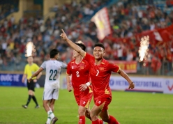 CĐV ĐNÁ đồng loạt phản ứng khi ĐT Việt Nam đại thắng 3-0 Bangladesh