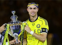 Đỉnh cao đời người, Ronaldo được dự đoán thi đấu đến 45 tuổi!