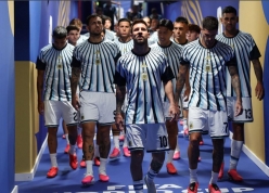 Cầu thủ Argentina đồng loạt phản ứng khi Messi tuyên bố giải nghệ