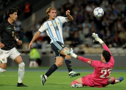Argentina đại thắng 4 bàn ngày vắng Messi
