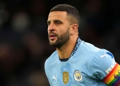 Walker bị fan Man City 'tế sống' khi đùa cợt về chuyện 115 cáo buộc